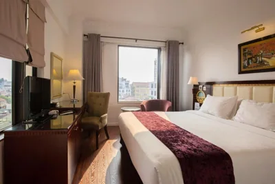 Deluxe Double Room — Flower Garden Hotel